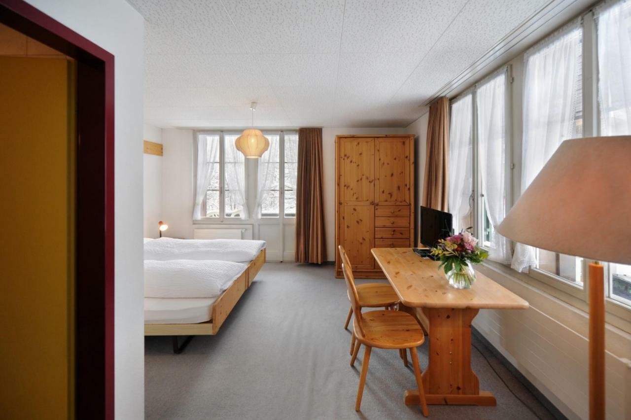 Hotel Krone Budget Lenk Exterior foto